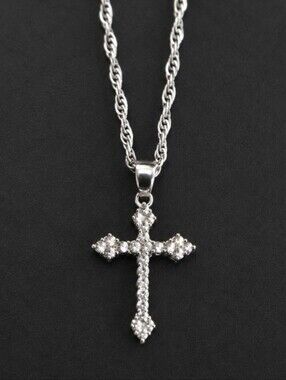 NWT Silver Cross Pendant Necklace